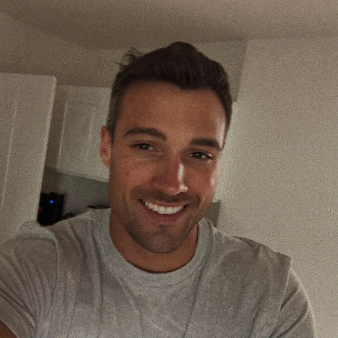 UGC selfie — 36yo dad, friendly, casual